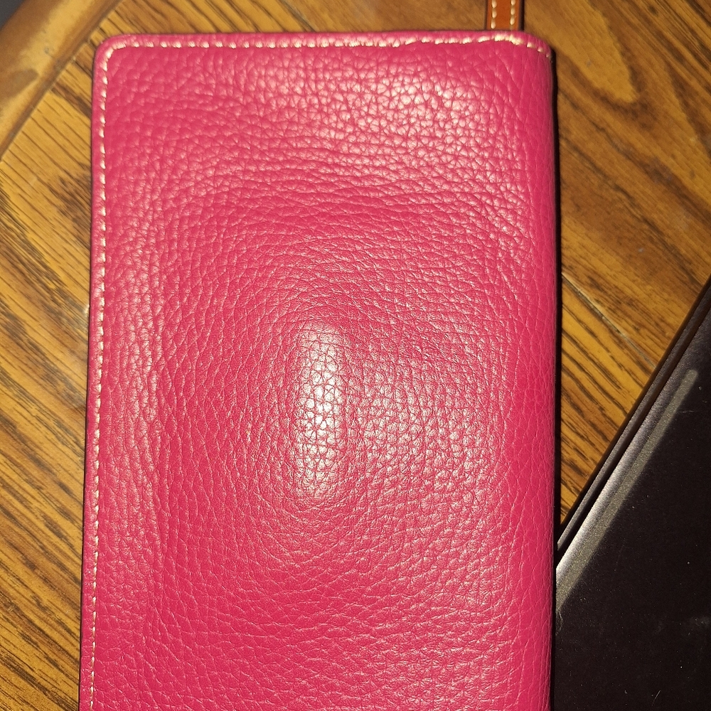 Dooney and Bourke clutch - Picture 3 of 5